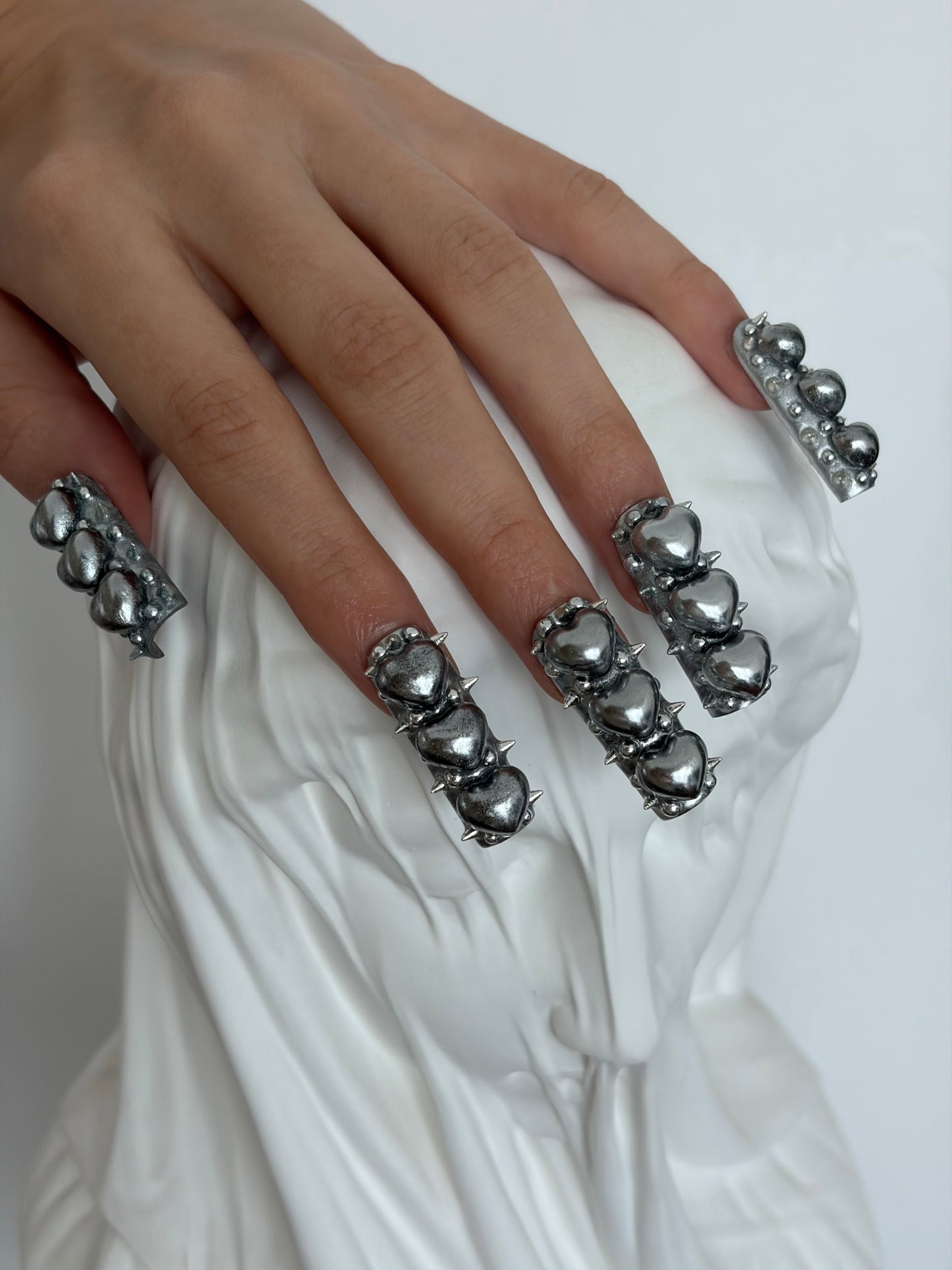 CHROME HEARTS